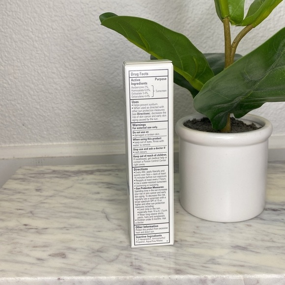 NWOT Rodan + Fields Triple Defense Lotion - Picture 2 of 3